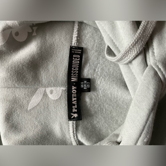 PLAYBOY x MISSGUIDED Cropped Hoodie, Size: US2, Light Grey/White - Picture 4 of 5